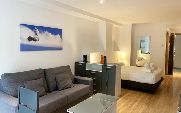 salon-1-apartamentos-vallnord-3000arinsal-estacion-vallnord